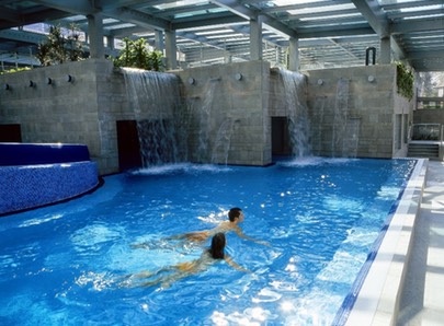 con i bambini al parco acquatico