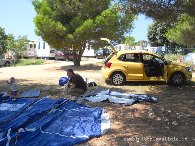 come montare una tenda in campeggio