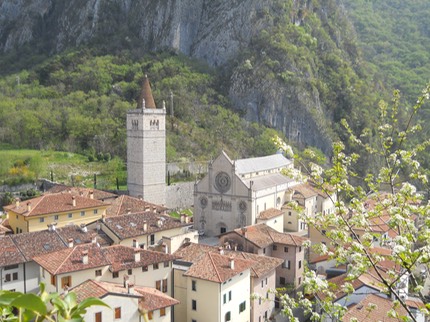 Duomo dal castello. Archivio Ufficio IAT