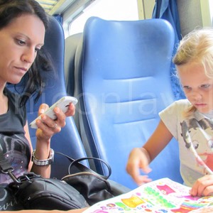 in treno con bambini