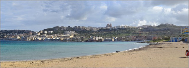 mellieha la spiaggia per bambini a malta bay