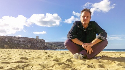 papà daddy blogger sulla spiaggia