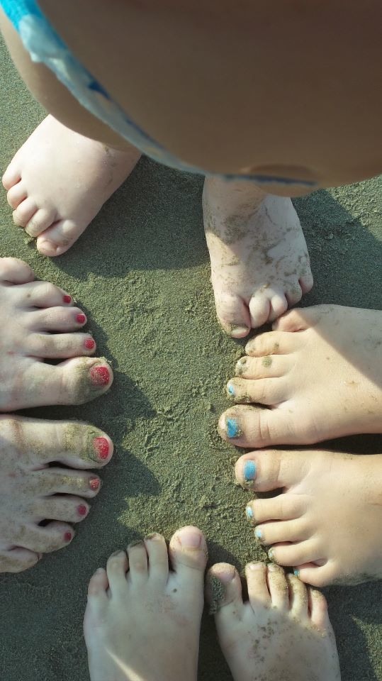 PIEDI AL MARE (1)