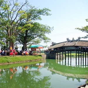 ponte coperto in Vietnam