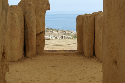 mnajdra malta mare