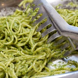 spaghetti al pesto genova