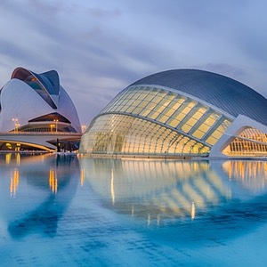 valencia-1049389 640