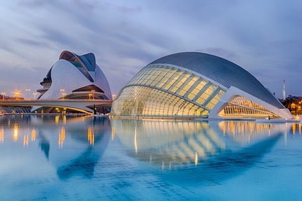 valencia-1049389 640
